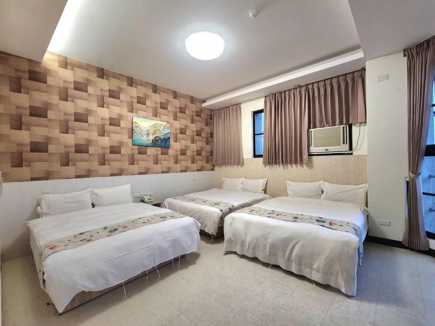 Jia-Jia Business Hotel Luodong Exterior photo