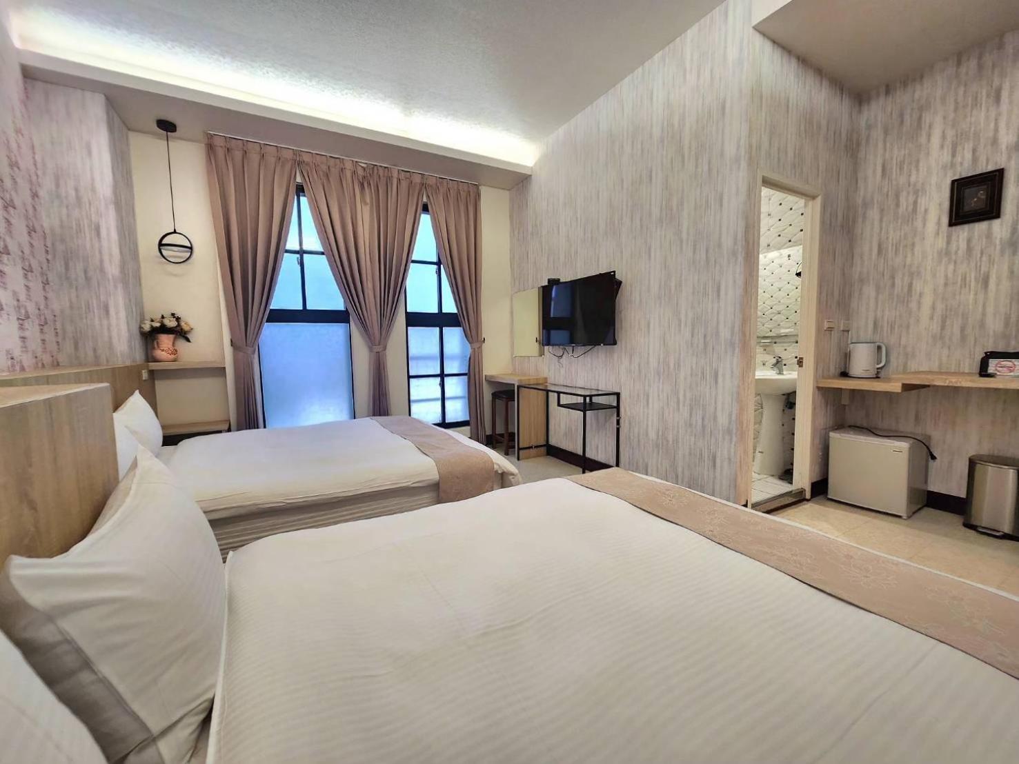Jia-Jia Business Hotel Luodong Exterior photo